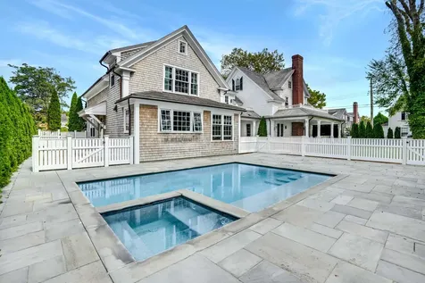52 South Summer Street Edgartown MA 02539