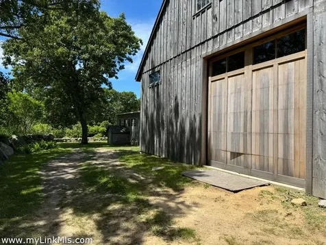 9 Moshup Trail Aquinnah MA 02535