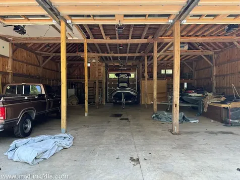 9 Moshup Trail Aquinnah MA 02535