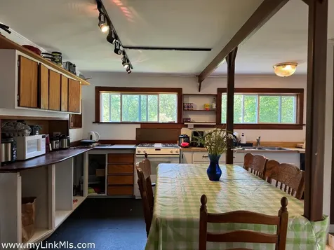 9 Moshup Trail Aquinnah MA 02535