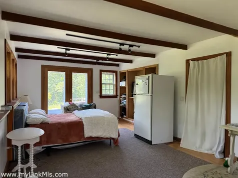 9 Moshup Trail Aquinnah MA 02535