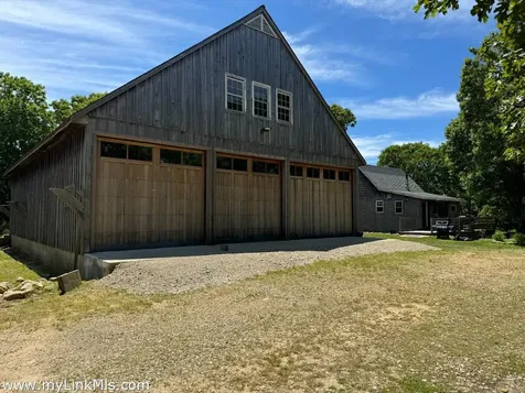 9 Moshup Trail Aquinnah MA 02535