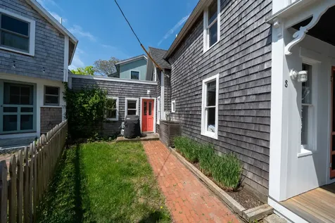 8 Rock Avenue Oak Bluffs MA 02557