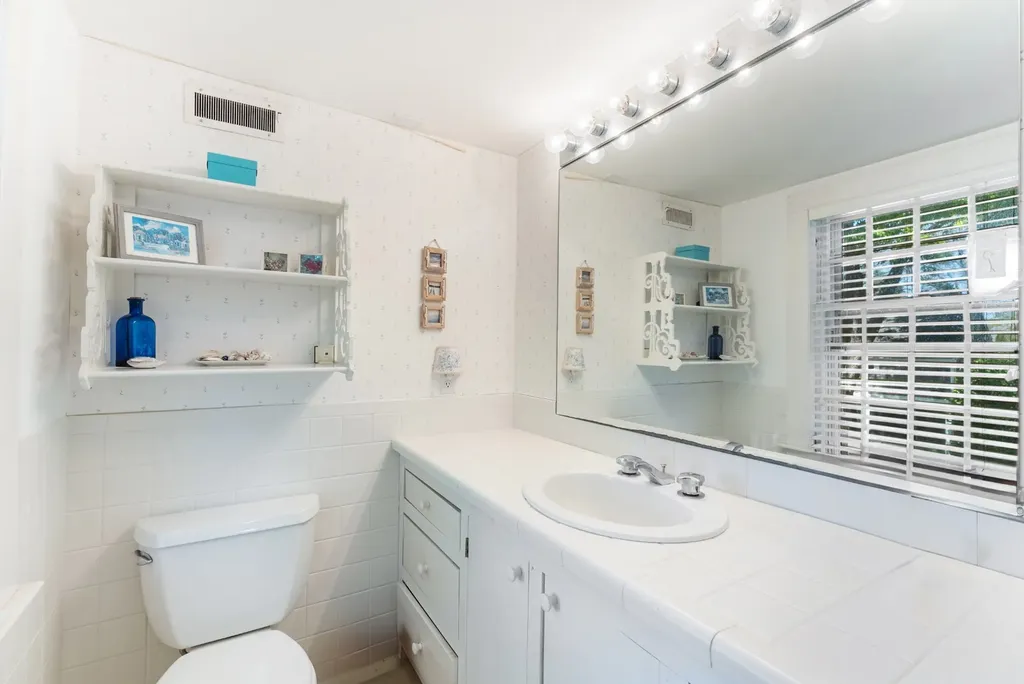 8 High Street Edgartown MA 02539