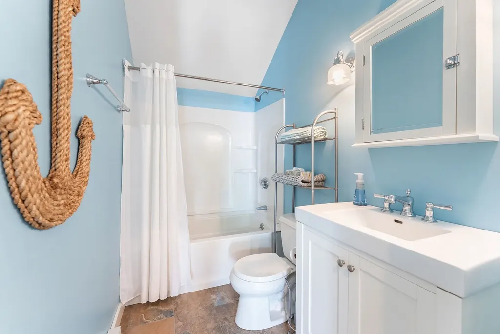 8 High Street Edgartown MA 02539