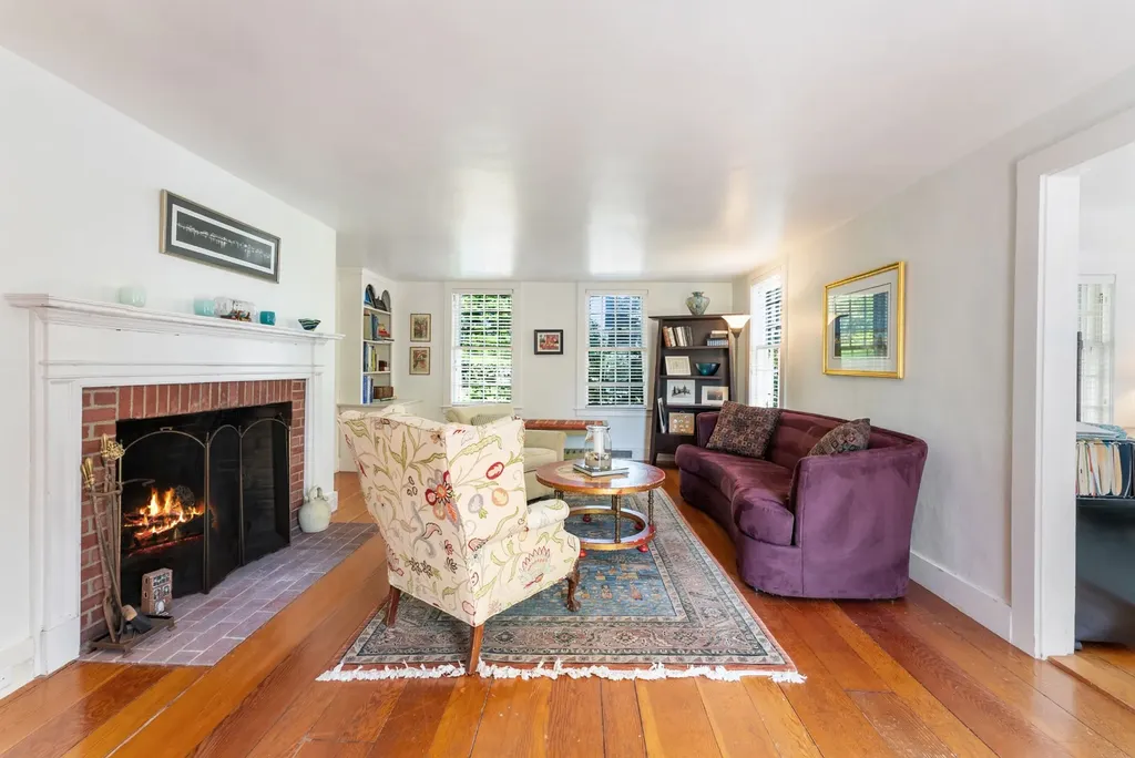 8 High Street Edgartown MA 02539