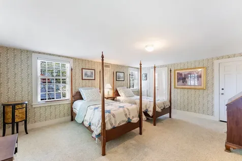 8 High Street Edgartown MA 02539