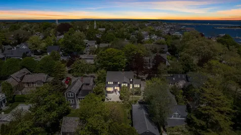 8 High Street Edgartown MA 02539