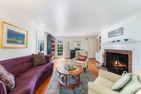 8 High Street Edgartown MA 02539