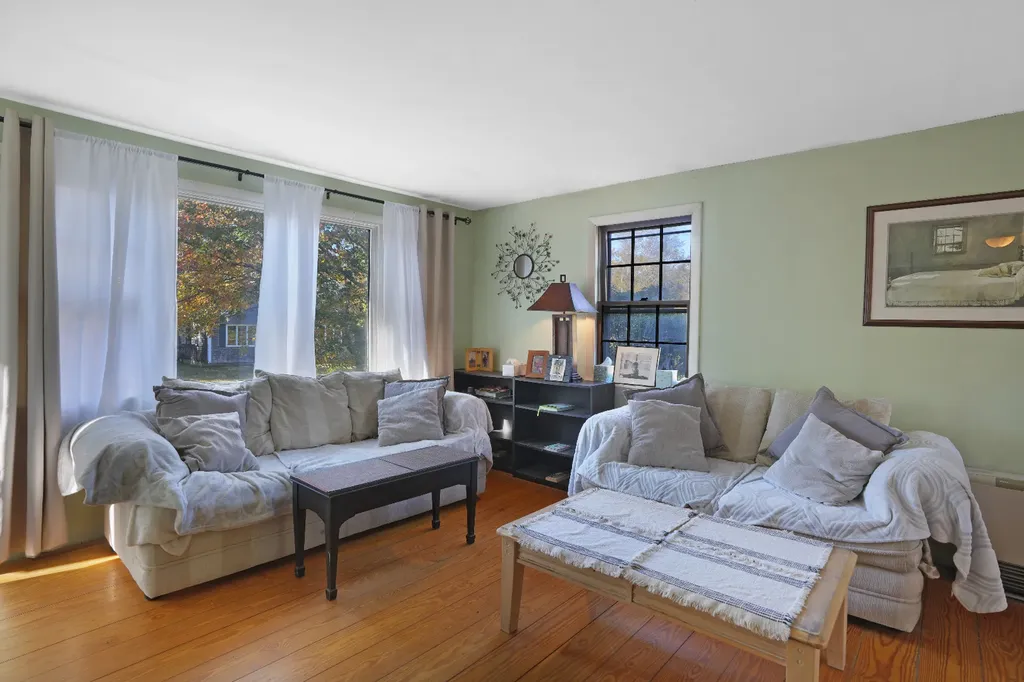 51 Lantern Lane Vineyard Haven MA 02568