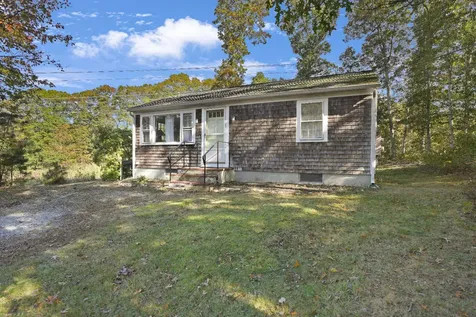 51 Lantern Lane Vineyard Haven MA 02568