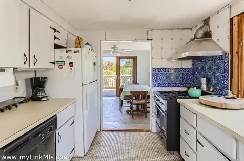 654 Lighthouse Road Aquinnah MA 02535