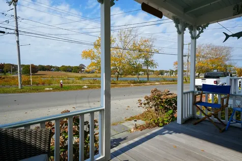 17 Siloam Avenue Oak Bluffs MA 02557