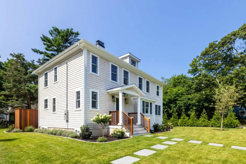 5 Pine Tree Lane Vineyard Haven MA 02568