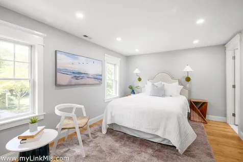 5 Pine Tree Lane Vineyard Haven MA 02568