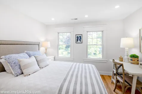 5 Pine Tree Lane Vineyard Haven MA 02568