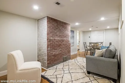 5 Pine Tree Lane Vineyard Haven MA 02568