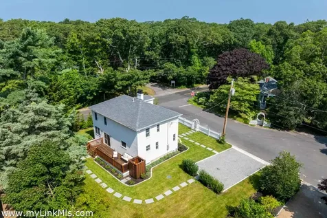 5 Pine Tree Lane Vineyard Haven MA 02568