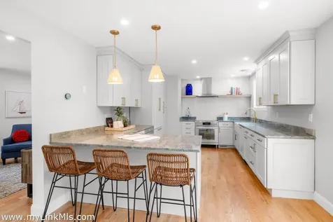 5 Pine Tree Lane Vineyard Haven MA 02568