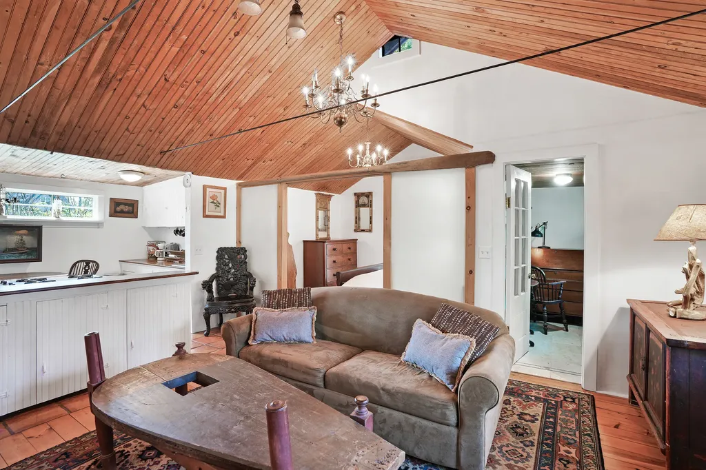 12 & 14 Maple Avenue Oak Bluffs MA 02557