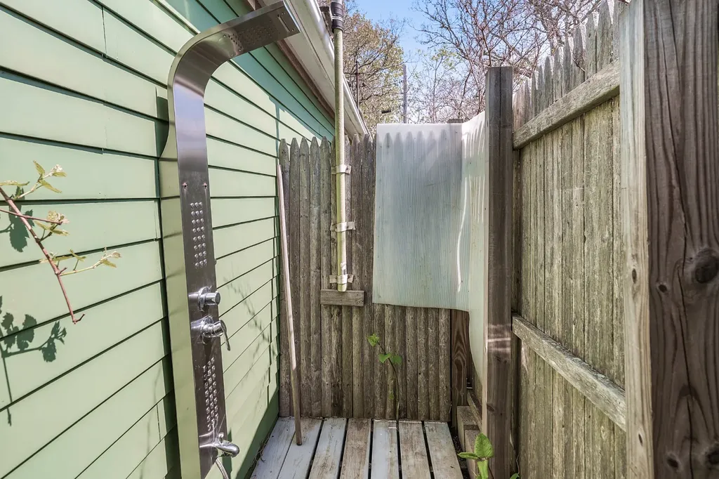 12 & 14 Maple Avenue Oak Bluffs MA 02557