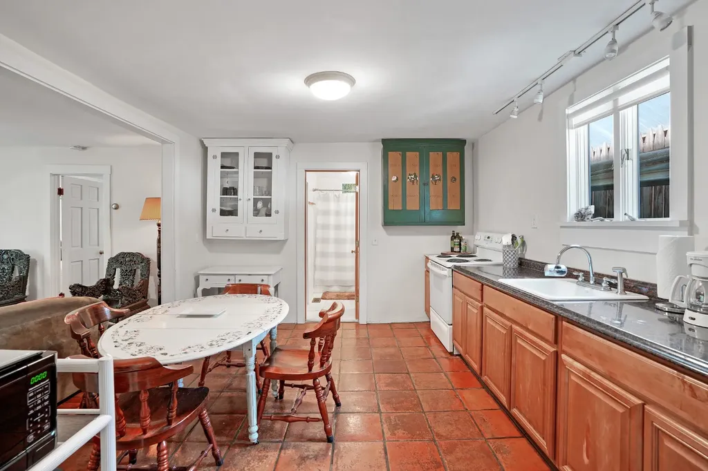 12 & 14 Maple Avenue Oak Bluffs MA 02557