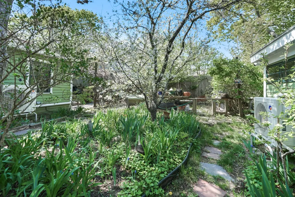 12 & 14 Maple Avenue Oak Bluffs MA 02557