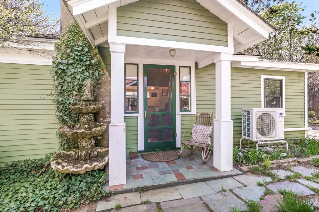 12 & 14 Maple Avenue Oak Bluffs MA 02557