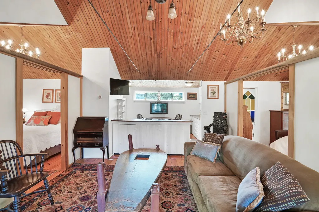 12 & 14 Maple Avenue Oak Bluffs MA 02557