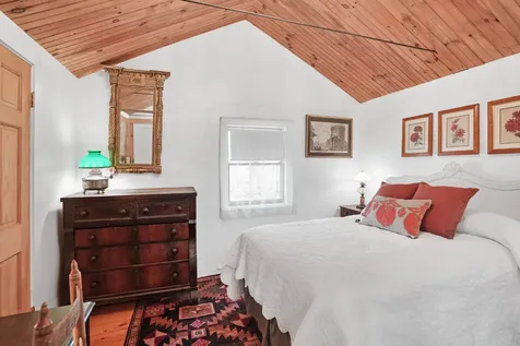 12 & 14 Maple Avenue Oak Bluffs MA 02557