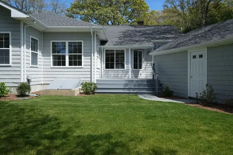 48 Vineyard Avenue Extension Oak Bluffs MA 02568