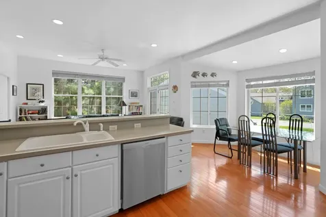 48 Vineyard Avenue Extension Oak Bluffs MA 02568