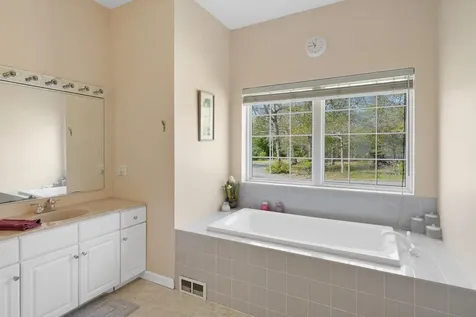 48 Vineyard Avenue Extension Oak Bluffs MA 02568