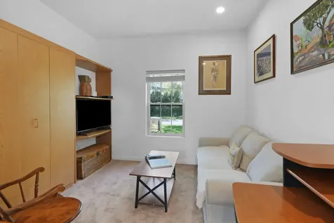 48 Vineyard Avenue Extension Oak Bluffs MA 02568