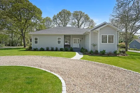 48 Vineyard Avenue Extension Oak Bluffs MA 02568