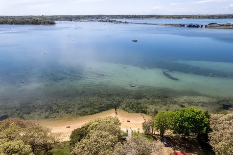 48 Vineyard Avenue Extension Oak Bluffs MA 02568