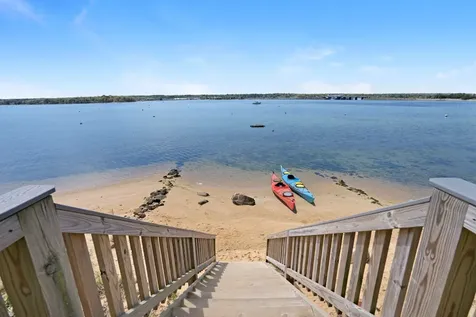 48 Vineyard Avenue Extension Oak Bluffs MA 02568