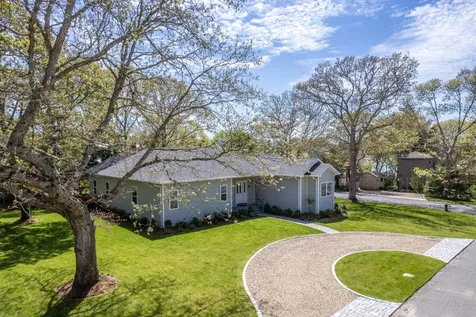 48 Vineyard Avenue Extension Oak Bluffs MA 02568