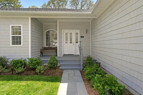 48 Vineyard Avenue Extension Oak Bluffs MA 02568