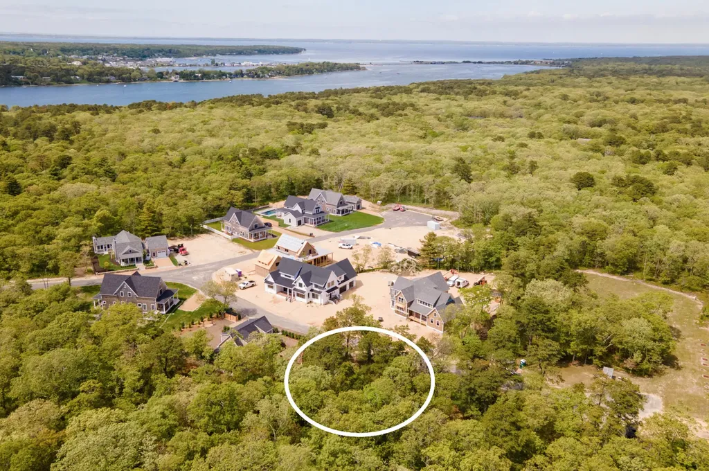 35 Double Ox Road Oak Bluffs MA 02557