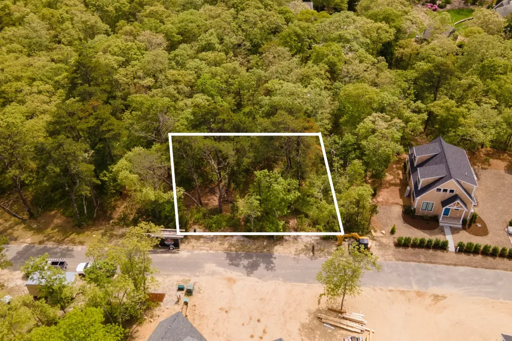 35 Double Ox Road Oak Bluffs MA 02557