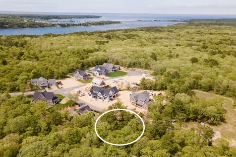 35 Double Ox Road Oak Bluffs MA 02557