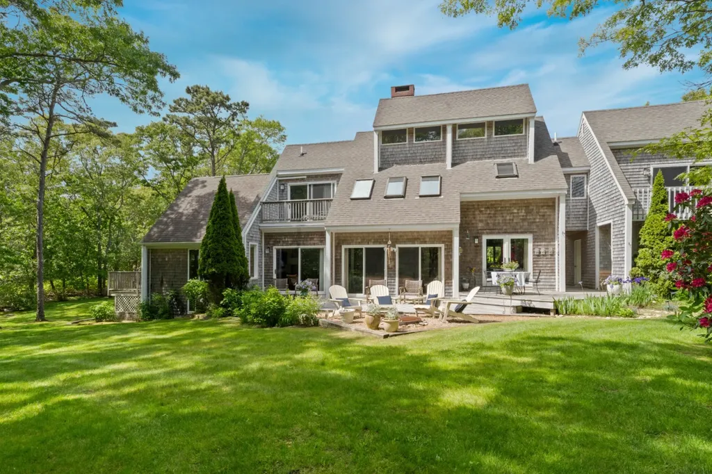 34 Tower Ridge Road Oak Bluffs MA 02557