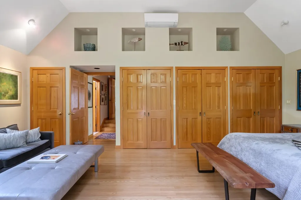 34 Tower Ridge Road Oak Bluffs MA 02557