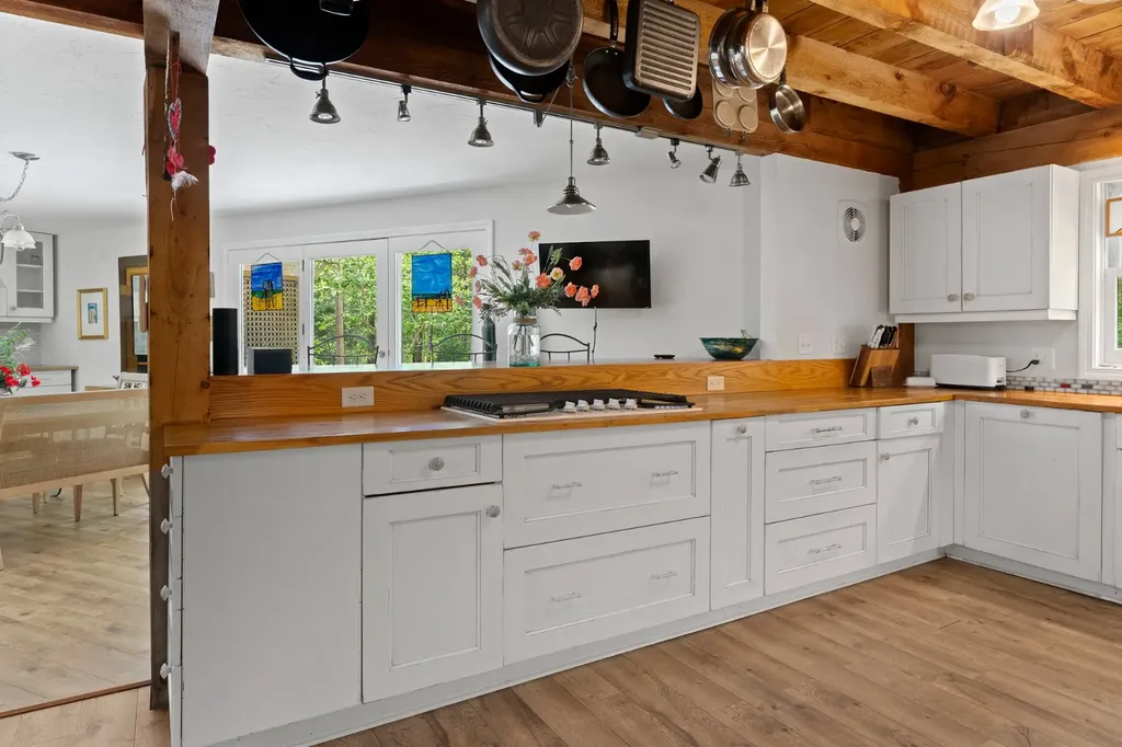 35 Tower Ridge Road Oak Bluffs MA 02557