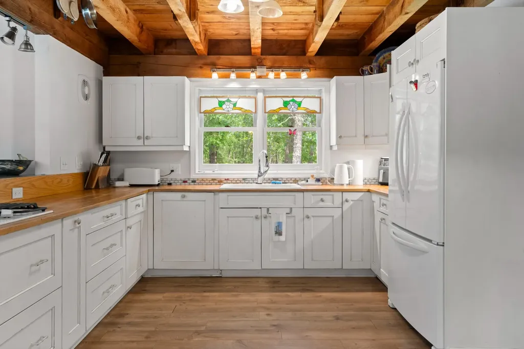 35 Tower Ridge Road Oak Bluffs MA 02557