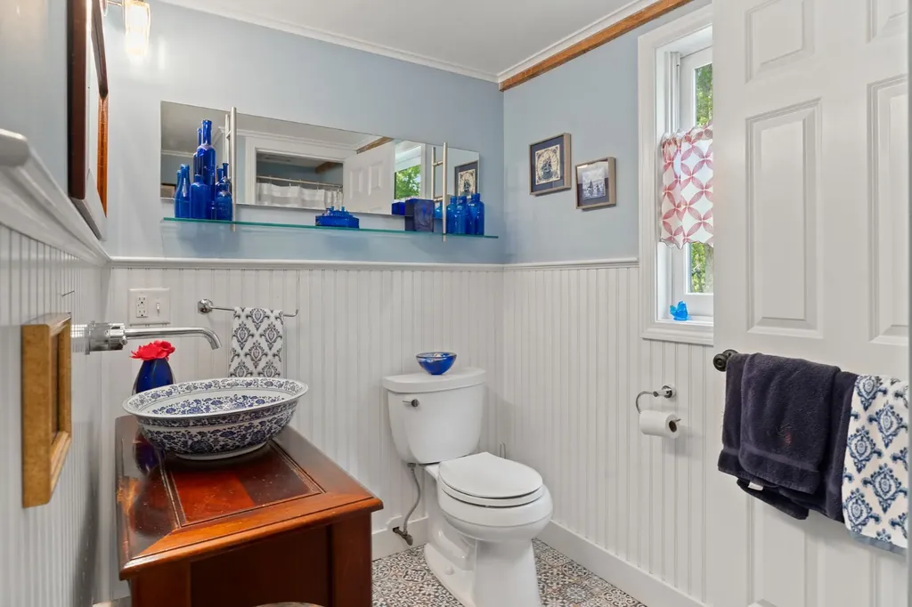 35 Tower Ridge Road Oak Bluffs MA 02557