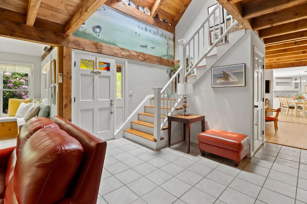 35 Tower Ridge Road Oak Bluffs MA 02557