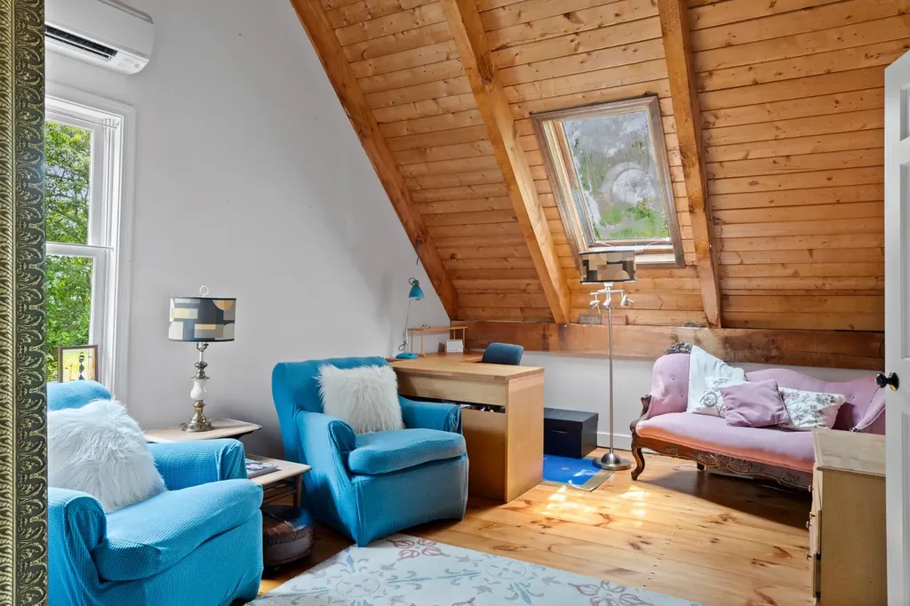 35 Tower Ridge Road Oak Bluffs MA 02557