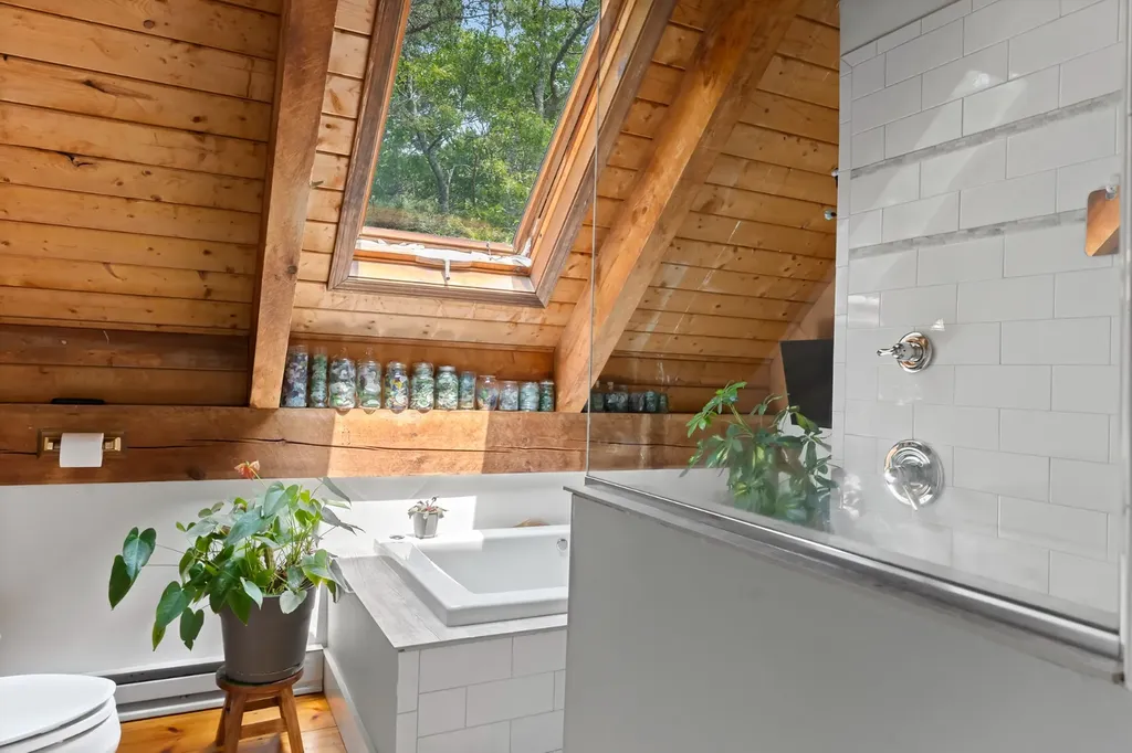 35 Tower Ridge Road Oak Bluffs MA 02557